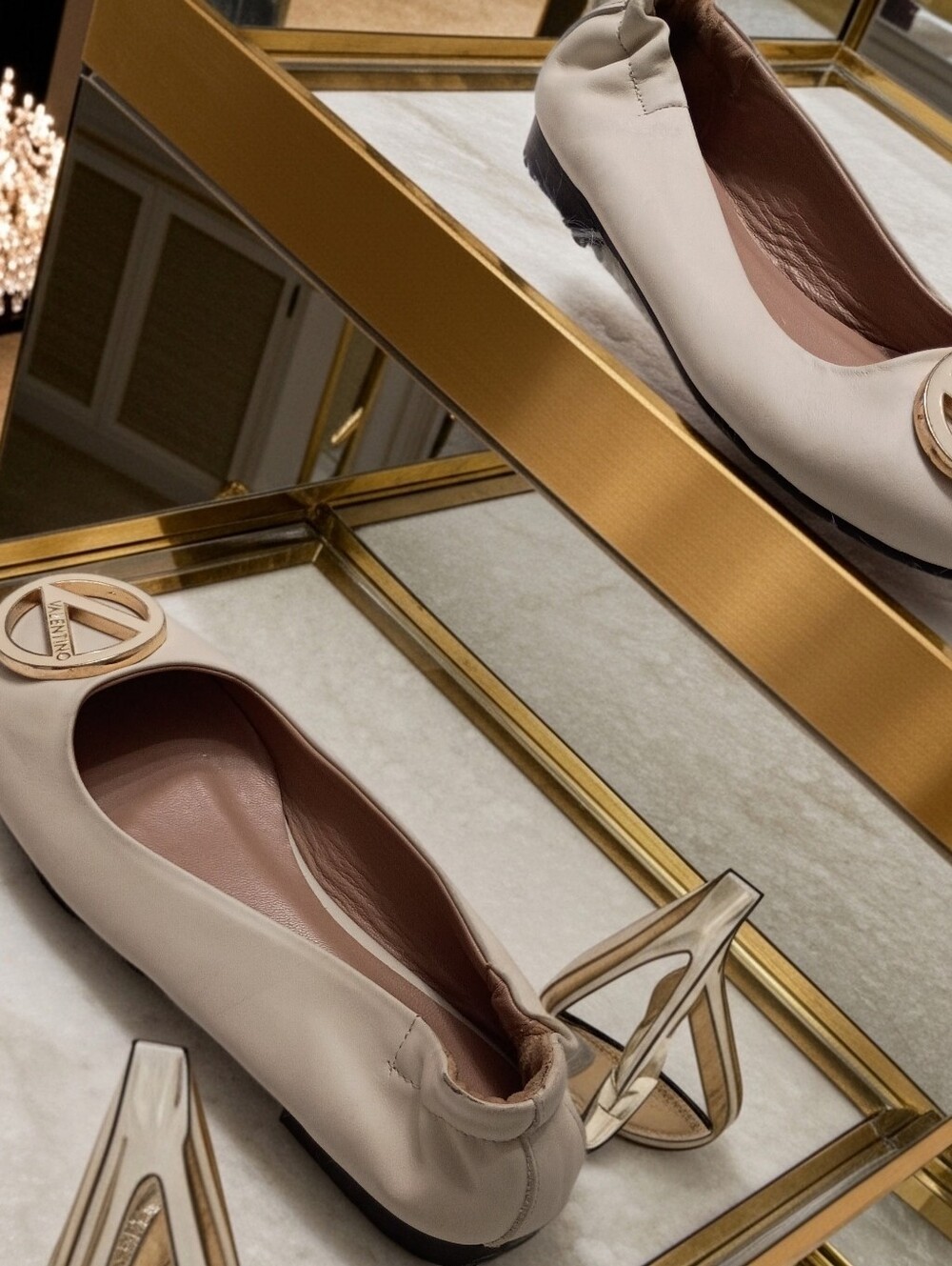 Valentino Calliope Women's Cream Ballet Flats Decorative Monogram Emblem SZ 6